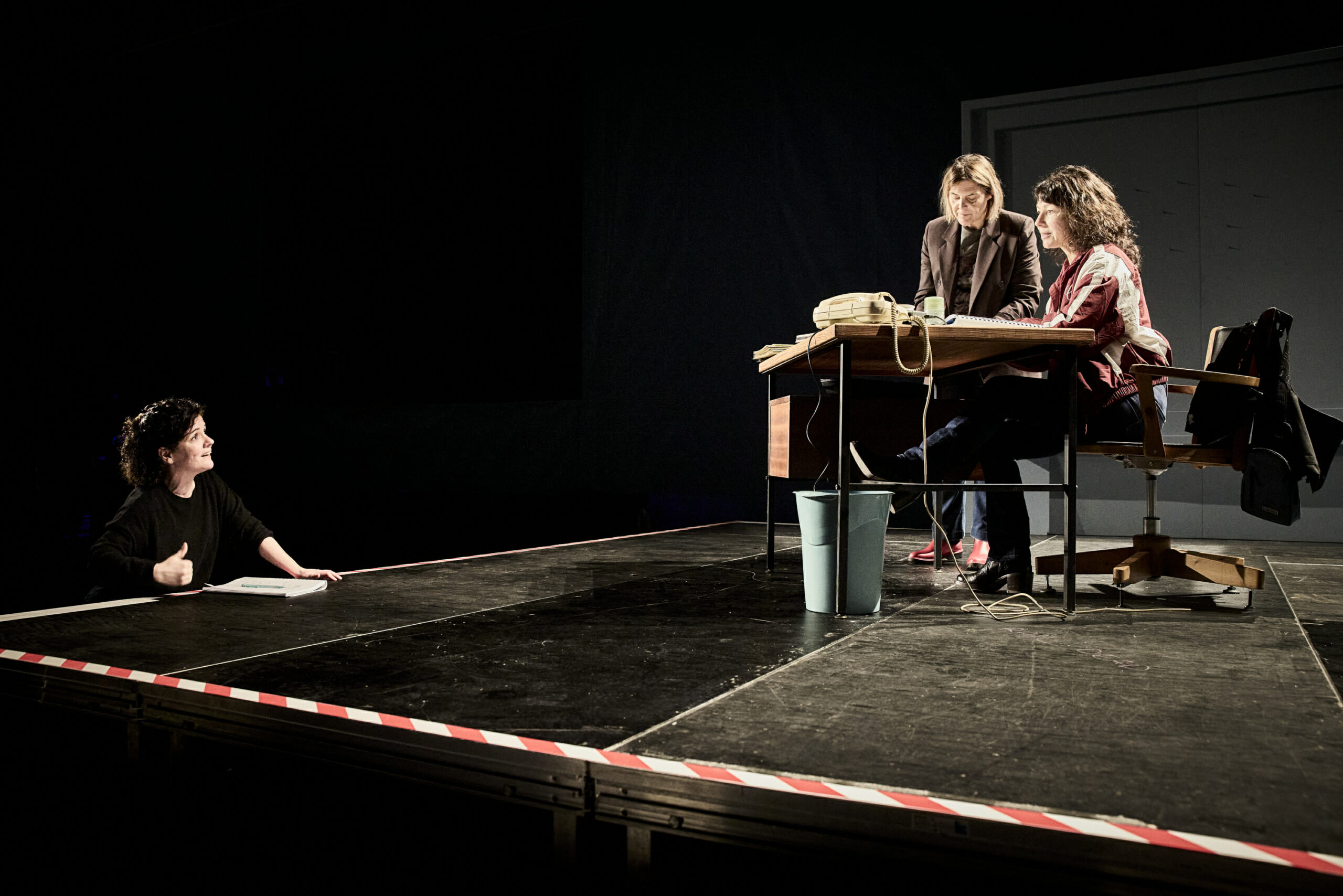 *Entre parenthèses*, photo de répétition © Christophe Raynaud de Lage